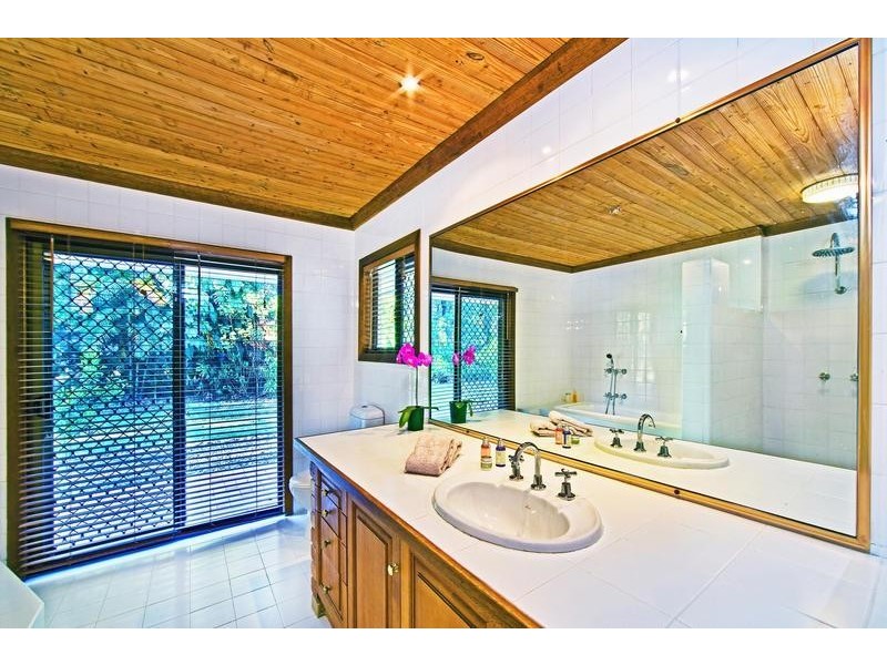 434 Tallebudgera Creek Road, Tallebudgera Valley QLD 4228