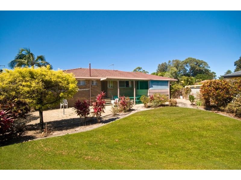 3 Myrtle Court, Palm Beach QLD 4221