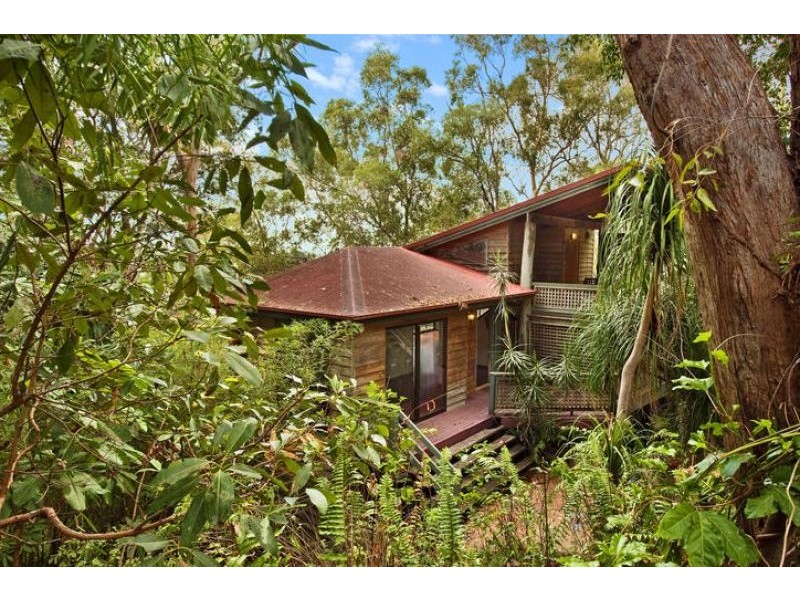 122 Simpsons Road, Currumbin Waters QLD 4223