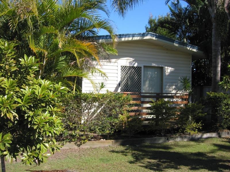 Unit 2/2 Tahiti Avenue, Palm Beach QLD 4221