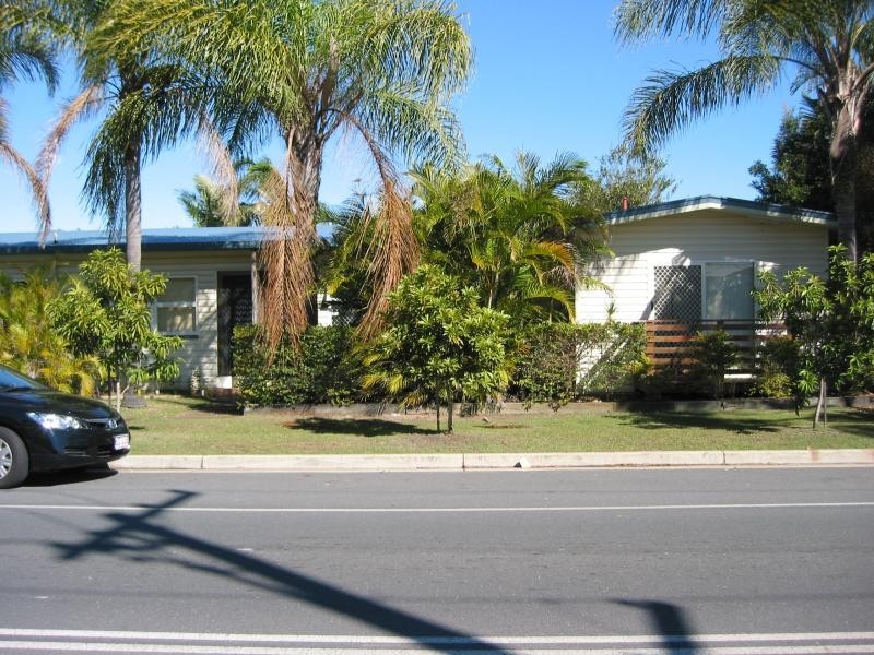Unit 2/2 Tahiti Avenue, Palm Beach QLD 4221