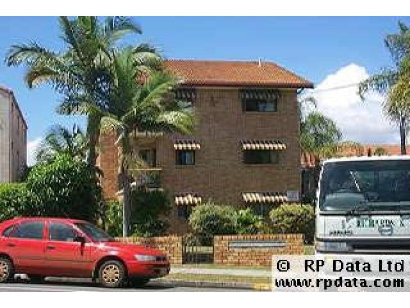 Unit 5/10 Mountain View Avenue, Miami QLD 4220