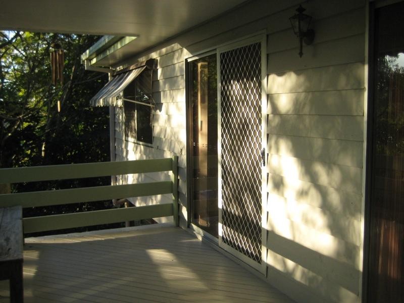 16 Kaffia Court, Elanora QLD 4221