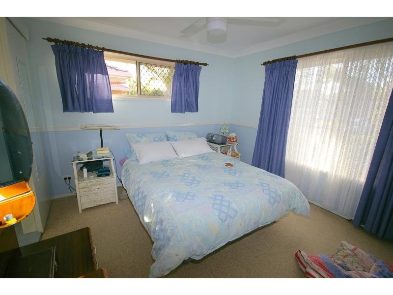 8 Bergamont Street, Elanora QLD 4221