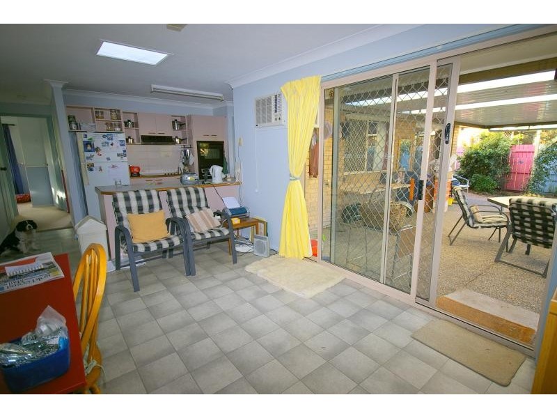 8 Bergamont Street, Elanora QLD 4221