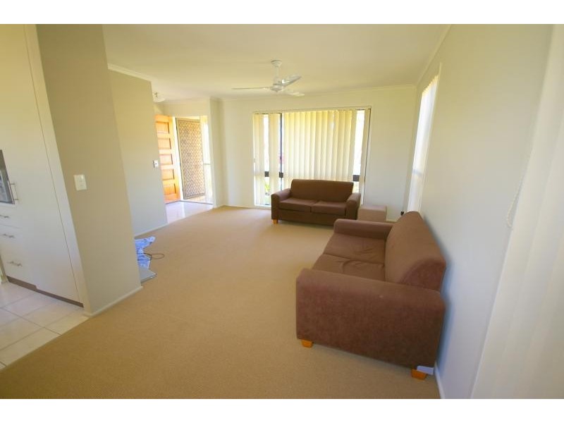 37 Seabrook Street, Elanora QLD 4221
