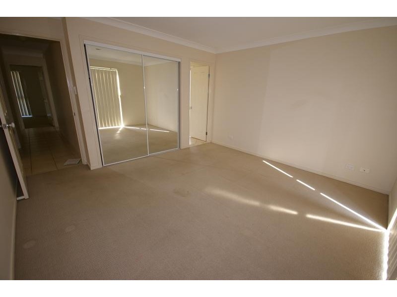 9 Laurina Court, Elanora QLD 4221
