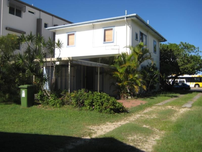 1050 Gold Coast Highway, Palm Beach QLD 4221