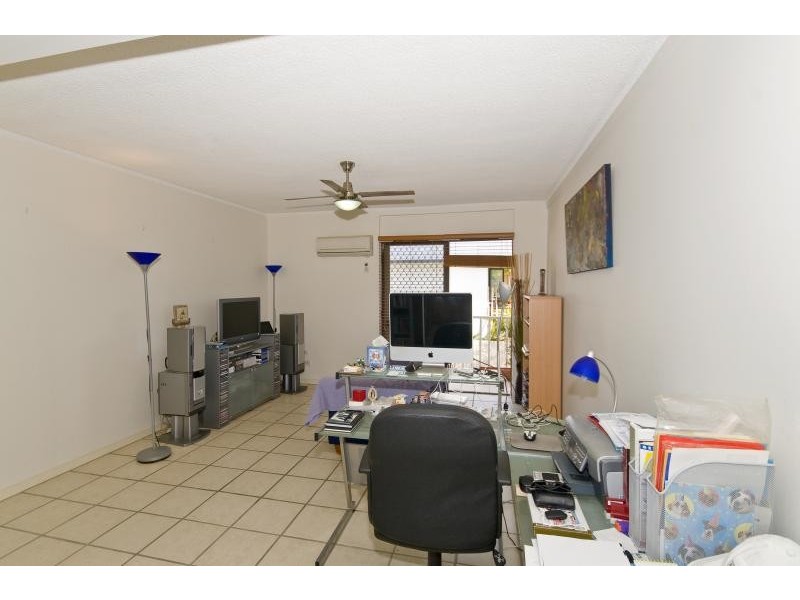 Unit 2/997 Gold Coast Highway, Palm Beach QLD 4221