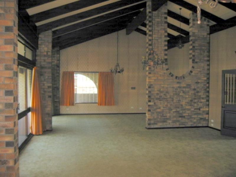 118 Mallawa Drive, Palm Beach QLD 4221