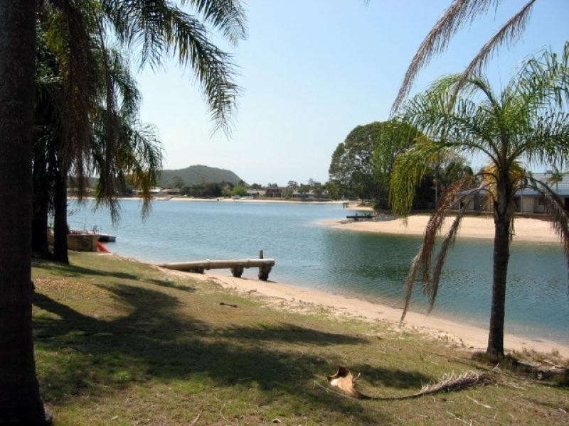 118 Mallawa Drive, Palm Beach QLD 4221