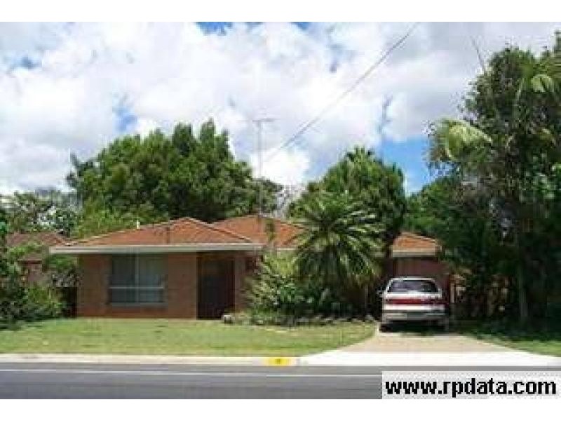 15 Mallawa Drive, Palm Beach QLD 4221