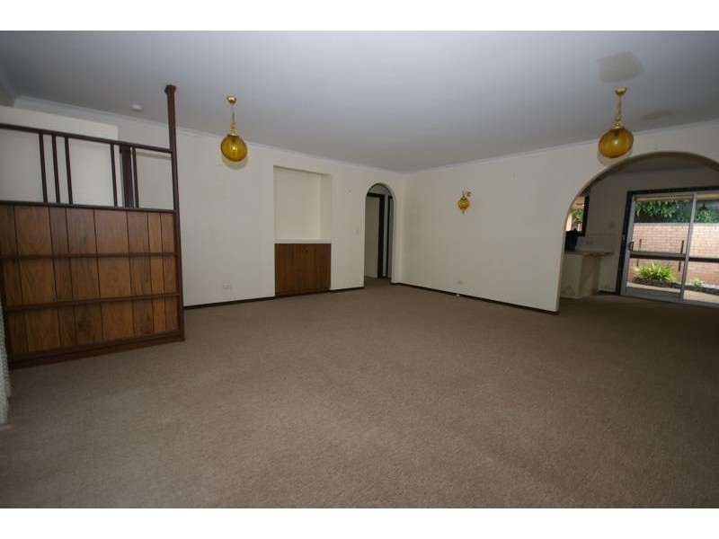 15 Mallawa Drive, Palm Beach QLD 4221