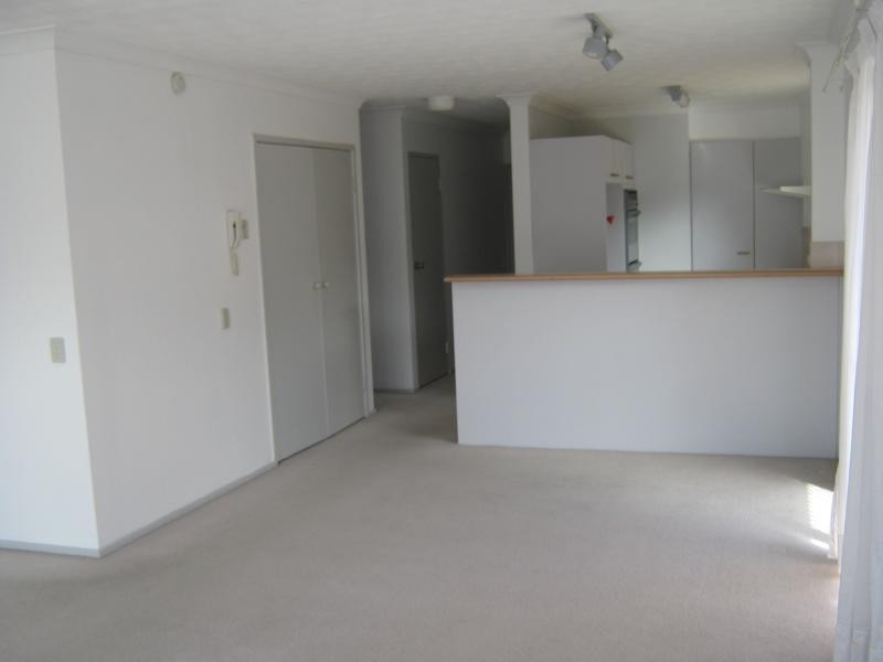 Unit 2/1229 Gold Coast Highway, Palm Beach QLD 4221