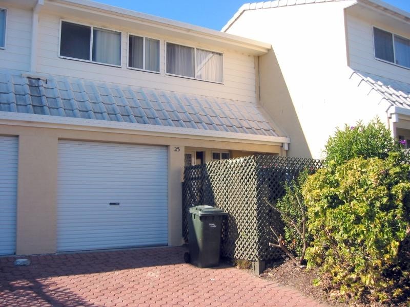 25/4 Itong Place, Currumbin Waters QLD 4223