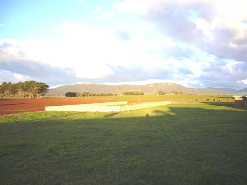 6 AIKMAN COURT, Scottsdale TAS 7260