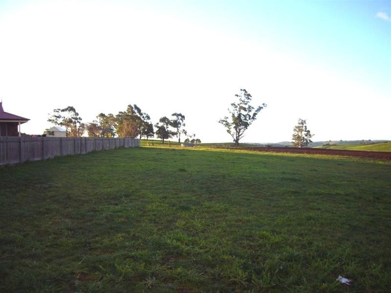 6 AIKMAN COURT, Scottsdale TAS 7260