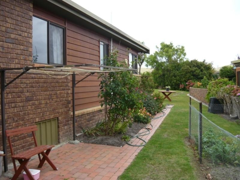 Unit 15, 45 Elizabeth Street, Bridport TAS 7262