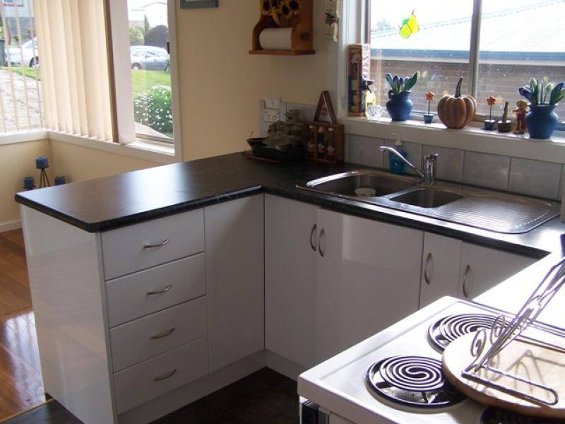 15 WINTER AVENUE, Burnie TAS 7320