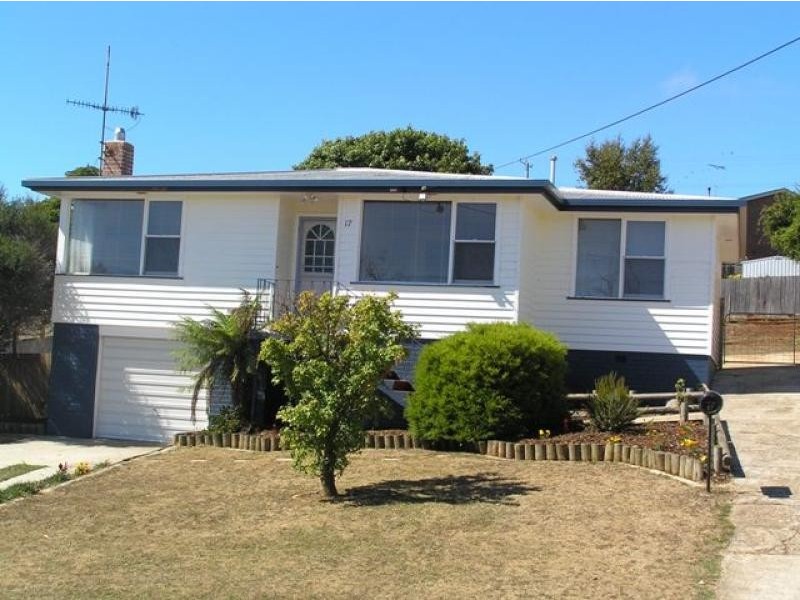 17 OGDEN STREET, Burnie TAS 7320