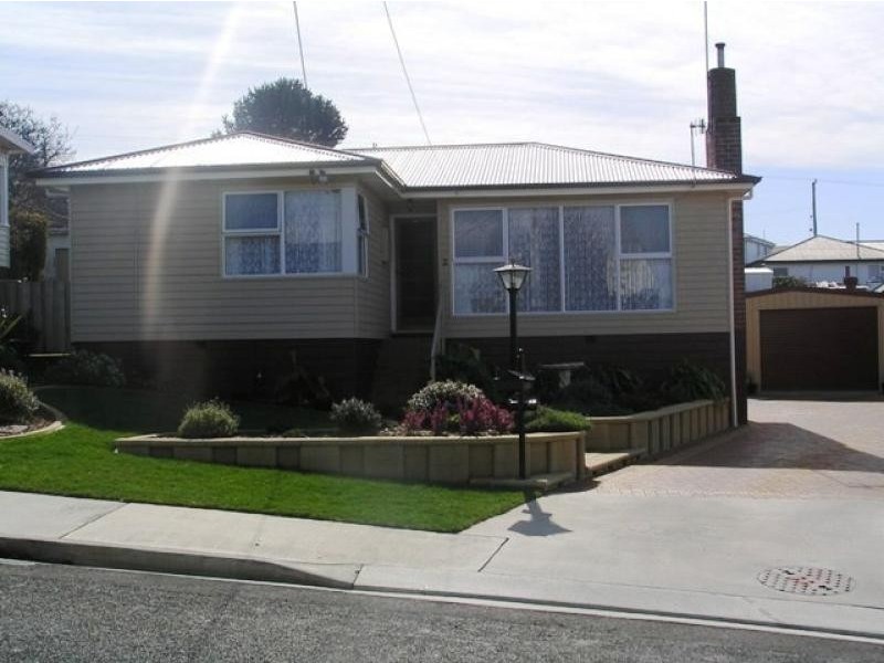 2 BARKER STREET, Burnie TAS 7320