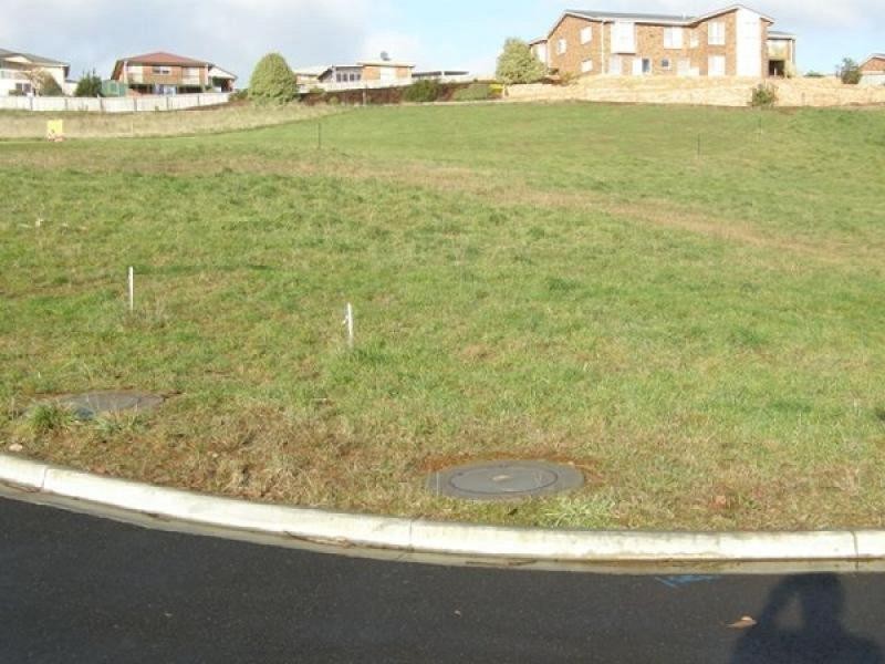 18 SEBASTIAN COURT, Burnie TAS 7320