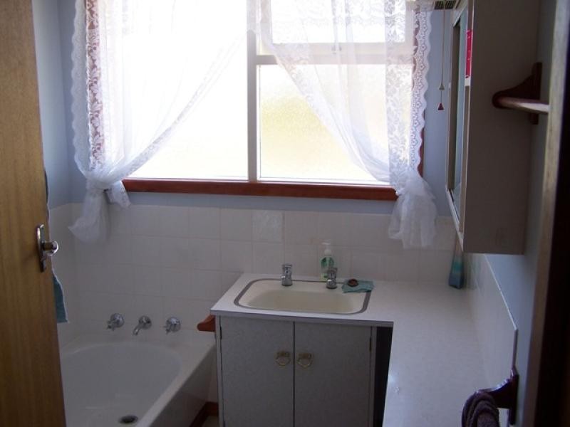 46 ROSLYN AVENUE, Burnie TAS 7320