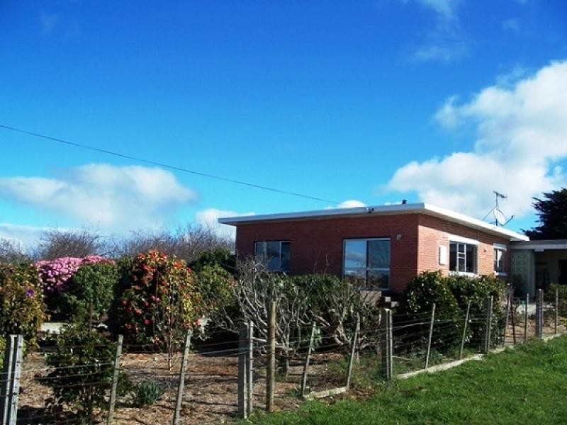 141 VILLAGE LANE, Somerset TAS 7322