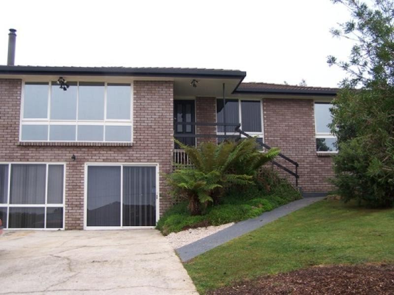 8 MOOREVILLE ROAD, Burnie TAS 7320