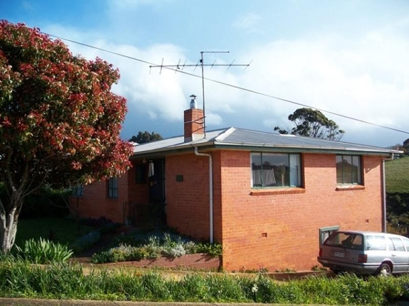 40 OGDEN STREET, Burnie TAS 7320