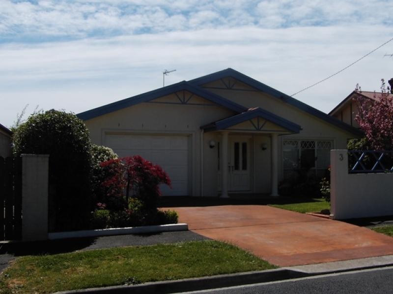 3 WATER STREET, Ulverstone TAS 7315