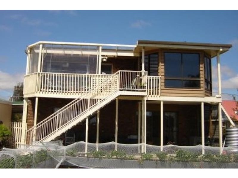 34 Old Bass Highway, Wynyard TAS 7325