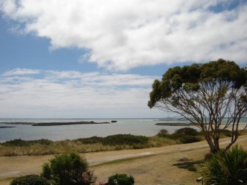 34 Old Bass Highway, Wynyard TAS 7325