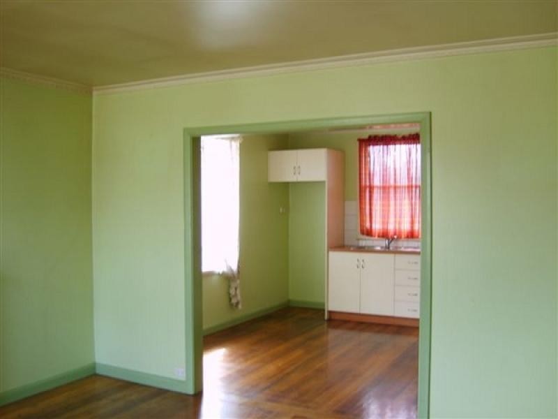 8 REES STREET, Wynyard TAS 7325