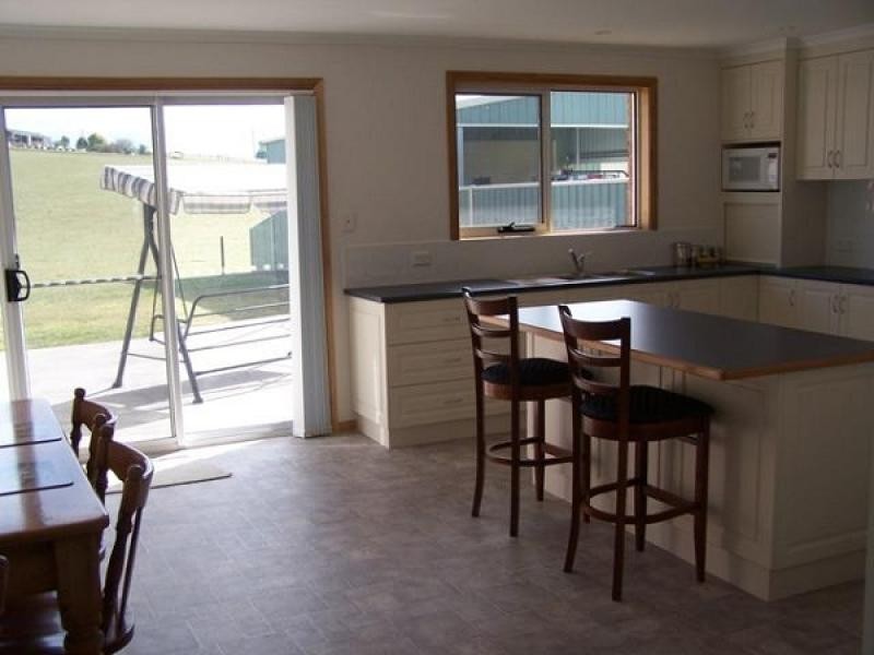110 PINE ROAD, Penguin TAS 7316