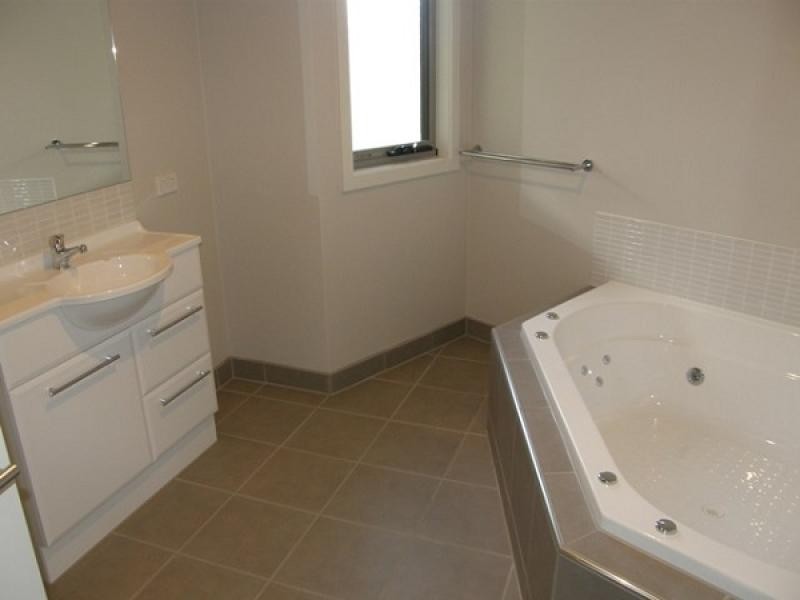 Unit 2, 3 Bowick Street, Wynyard TAS 7325