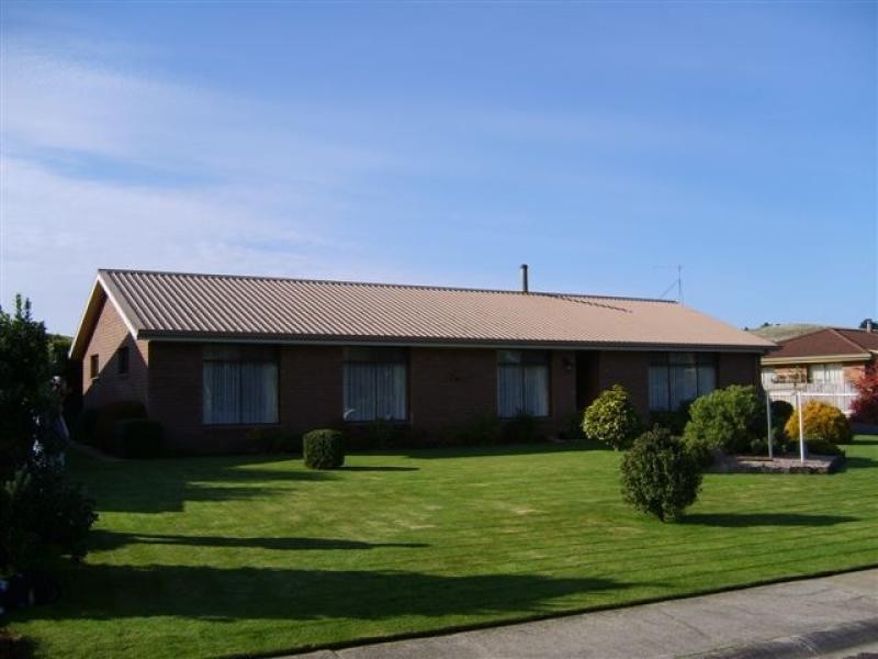 2 GOLF LINKS ROAD, Wynyard TAS 7325