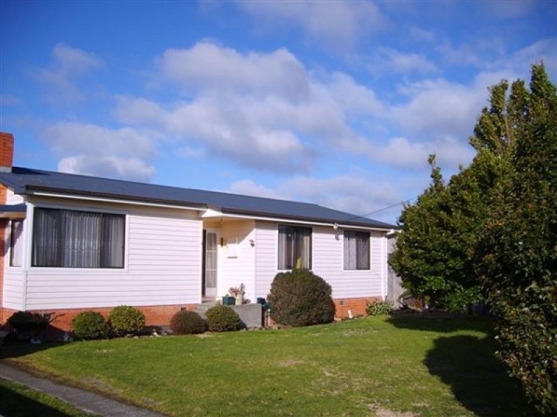 4 PERGOLA CRESCENT, Wynyard TAS 7325