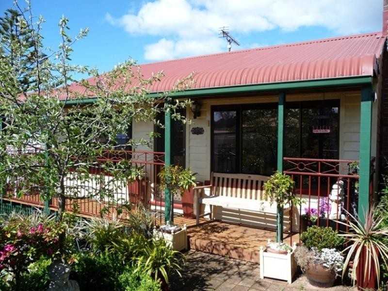 13 Malunna Crescent, Burnie TAS 7320