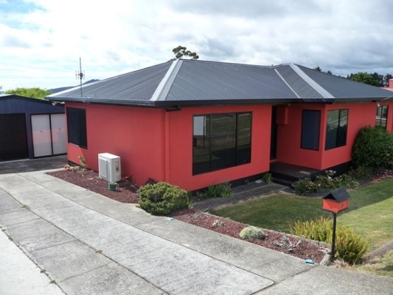 9 Medbury Crescent, Burnie TAS 7320