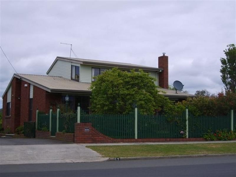 57 Old Bass Highway, Wynyard TAS 7325