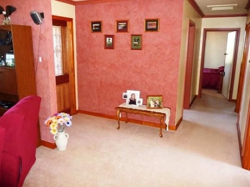 25 Woodward Avenue, Burnie TAS 7320