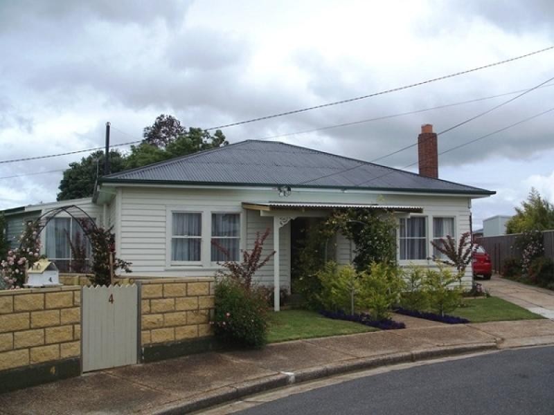 2 Oates Street, Burnie TAS 7320