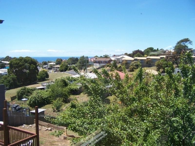 17 Sampson Street, Burnie TAS 7320