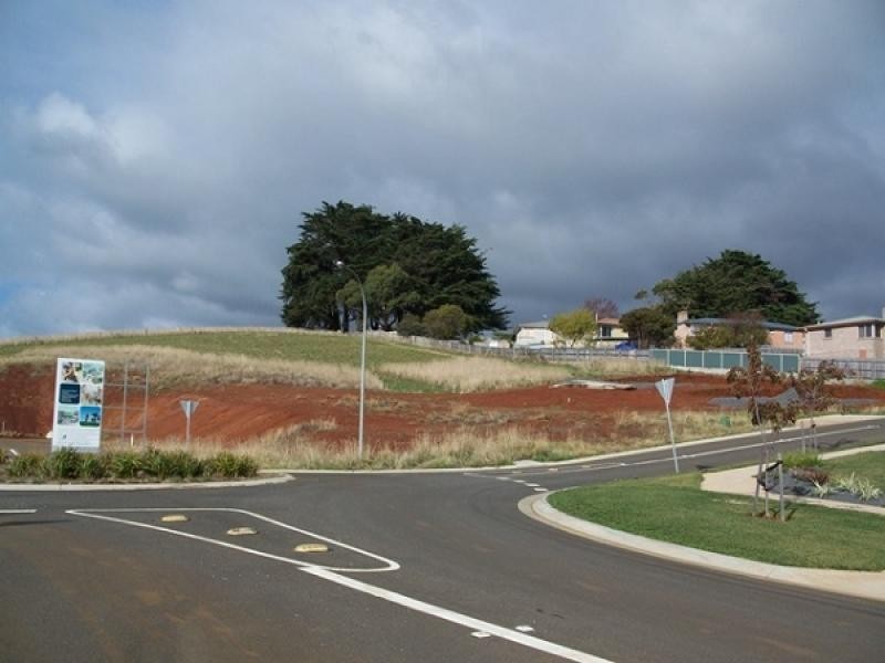 39 Loongana Avenue, Burnie TAS 7320