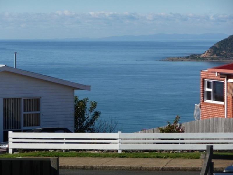 18 Bird Street, Burnie TAS 7320