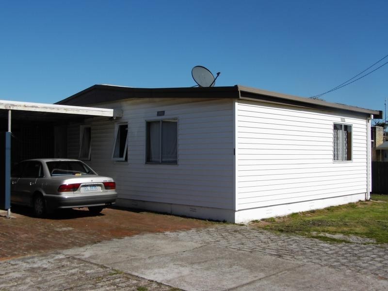 Unit 2/3 PLUMMER COU RT, Somerset TAS 7322