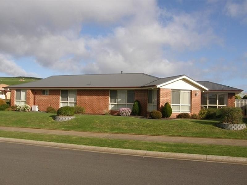 2 Boston Avenue, Burnie TAS 7320
