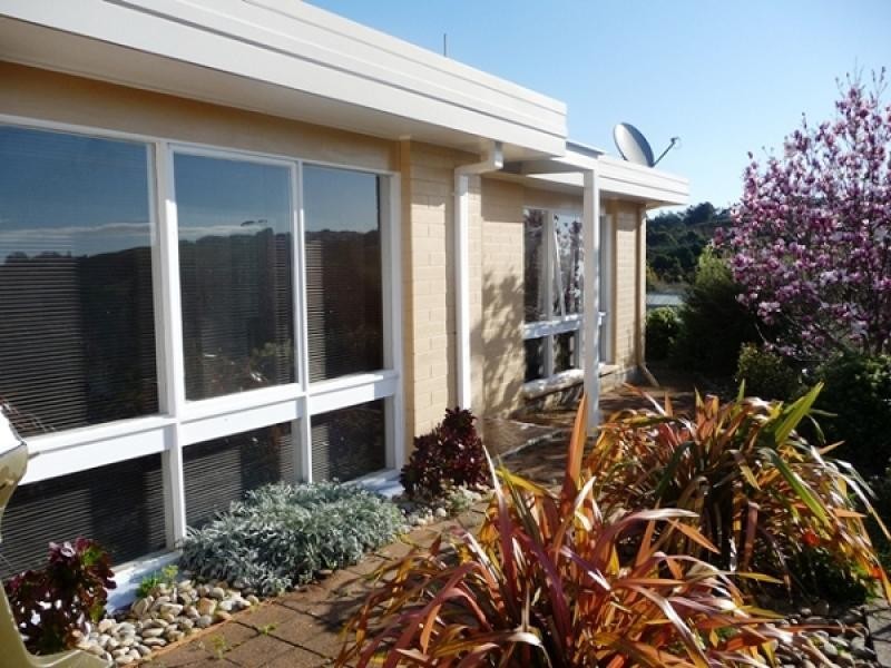 20 Elizabeth Street, Penguin TAS 7316