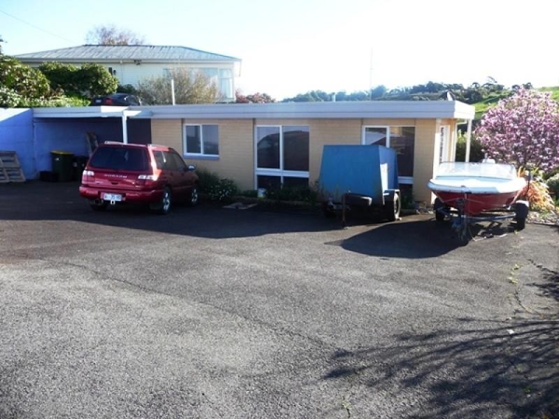 20 Elizabeth Street, Penguin TAS 7316